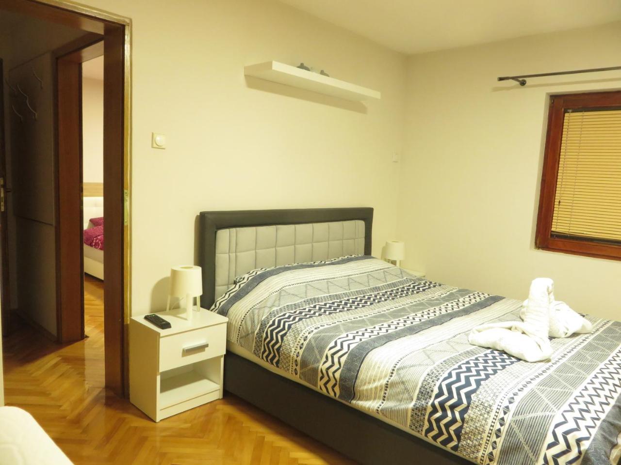 Leo Apartment Ni Екстериор снимка